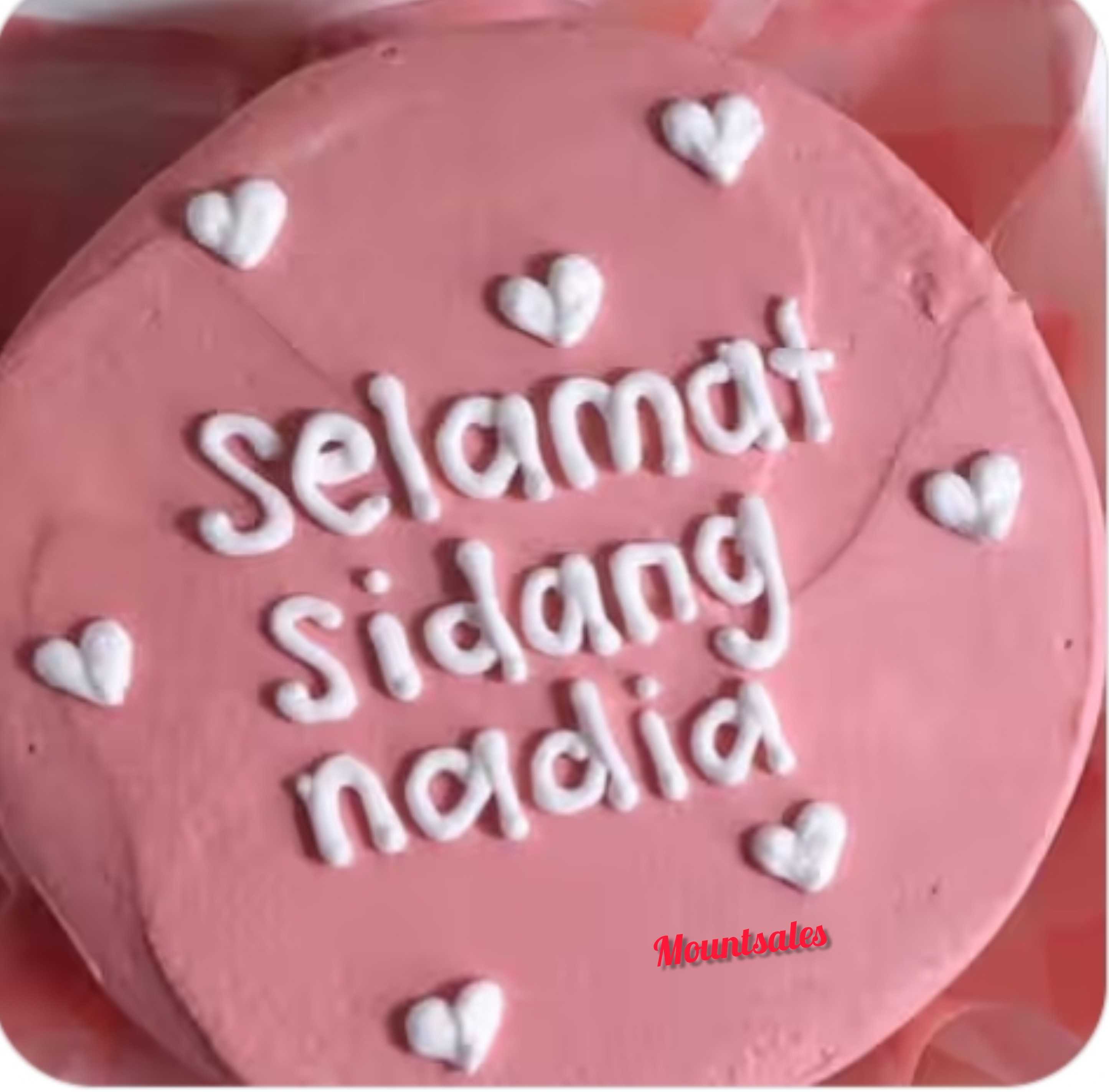 Premium RED N White Velvet Cake